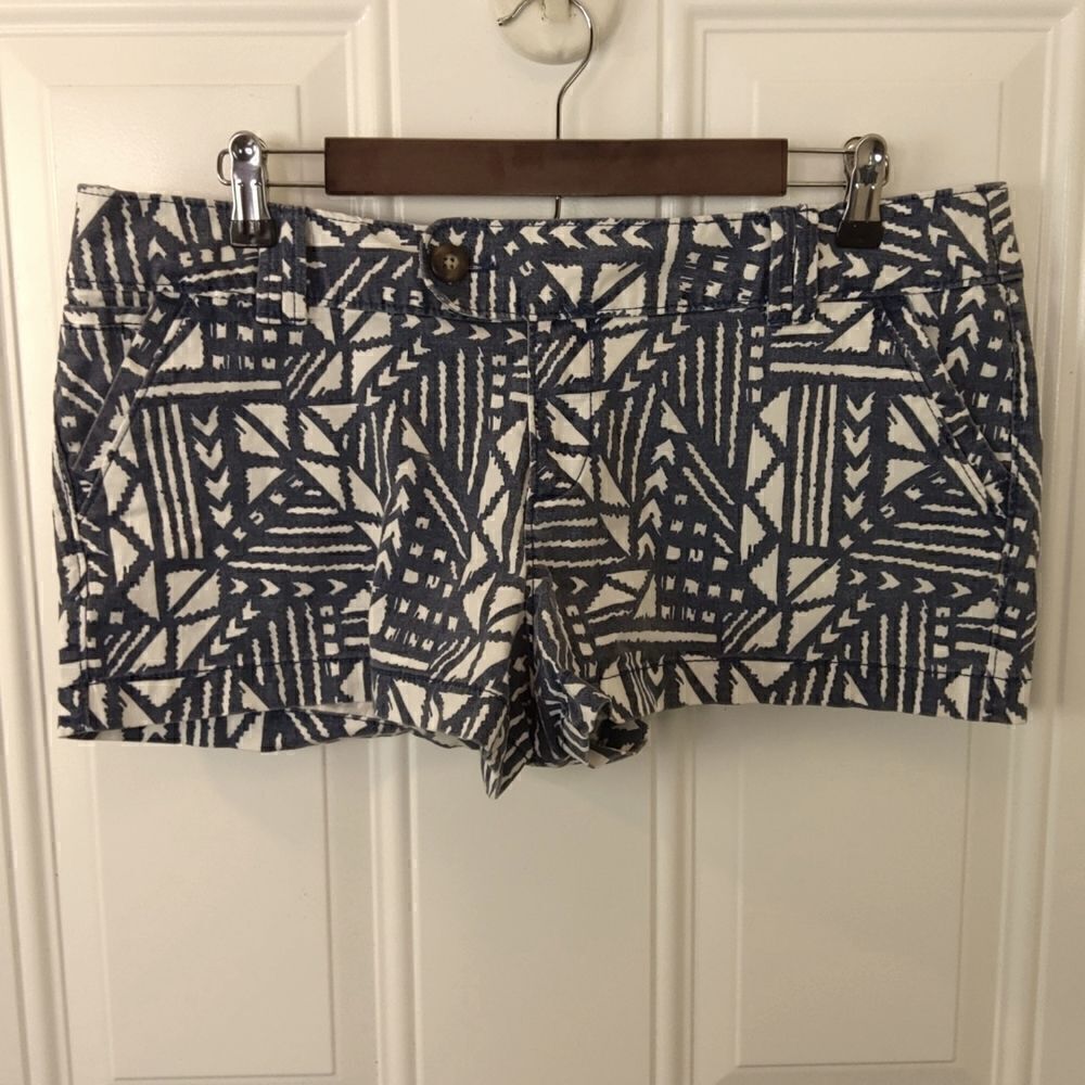 Red camel blue and white five pocket shorts